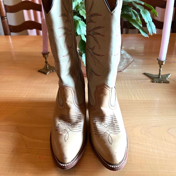 Vintage Frye Boots Size 7! - Picture 2 of 4